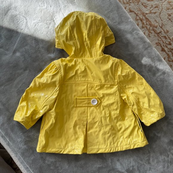 Gymboree Bright Yellow Patent Leather Rain Coat Sz 6-12 mos - Picture 3 of 6